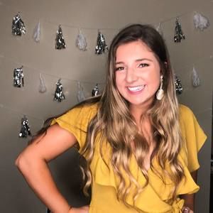 Meet your Posher, Alexis